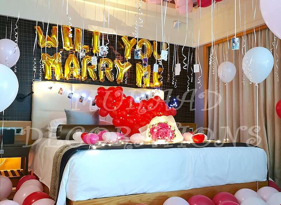 Hotel anniversary hotel room decoration packages for a romantic getaway